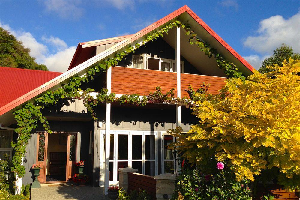 Ratanui Lodge Pohara Extérieur photo
